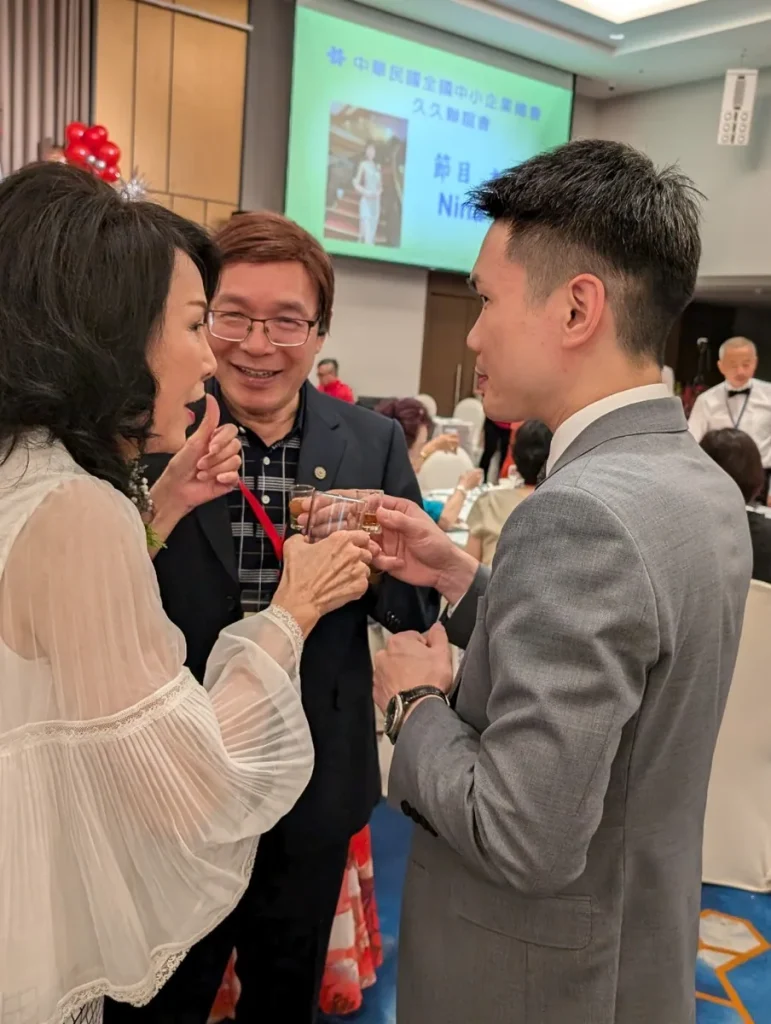 久久聯誼會 29、30 屆會長交接典禮 照片 6